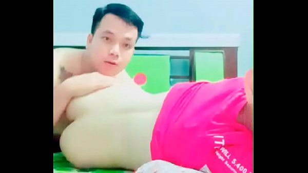 Cặp đôi live trên blued