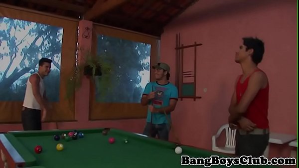 European muscle amateurs barebacking in group