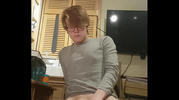 Mikey Sanger – twink fucks himself on toy