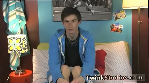 Gay twink fuck tube Skyelr Bleu is on camera giving an interview and