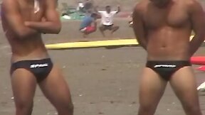 Spy cam (japan beach no semen)