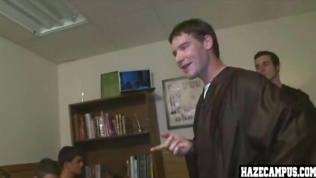 Straight guy blowjobs – scene 7