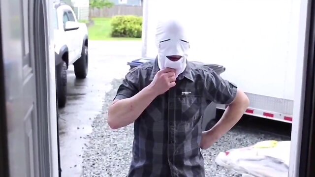 Bro out turns hoe out