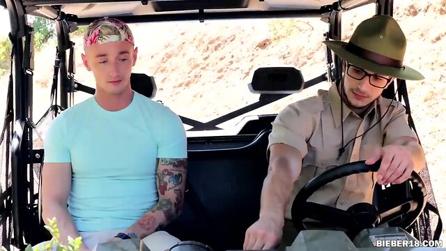 Gay man fucking off outdoors and gets caught