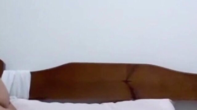 Giovani barbosa @agiovani123 punheteando gostoso em periscope p2