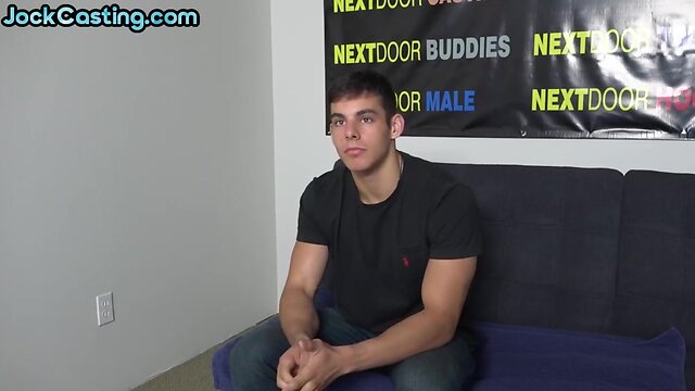 Muscled amateur stud jerks after first casting