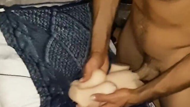 Nakedpuller having a lot of great orgasms with a sex doll